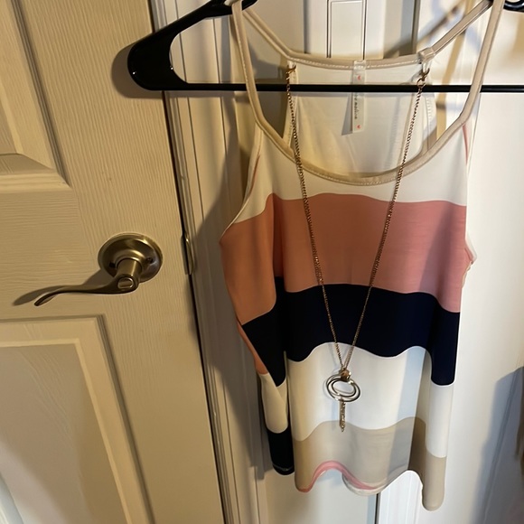 Size small tank top blouse - Picture 1 of 2